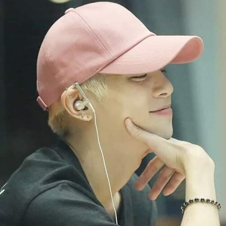 Latest photo of Jonghyun (SHINee)