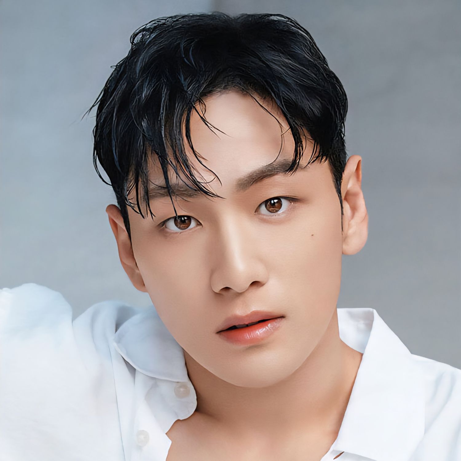 Behind-the-scenes cut of Baekho