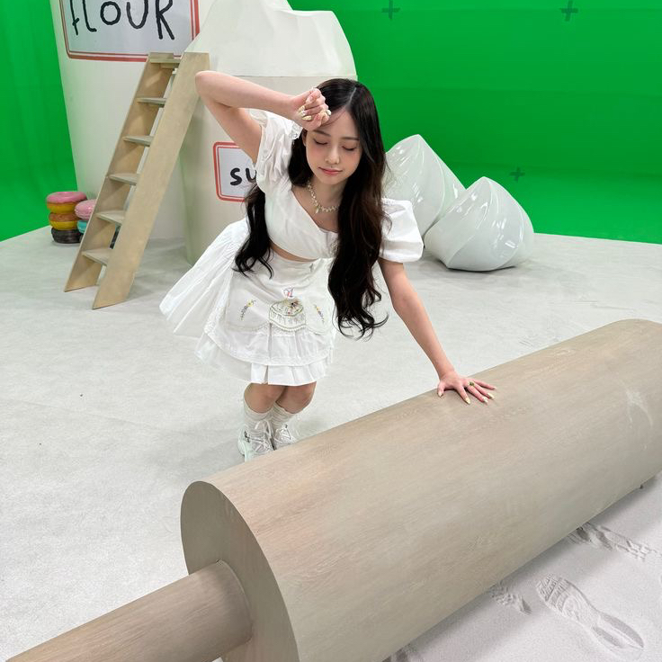 Behind-the-scenes cut of UNIS