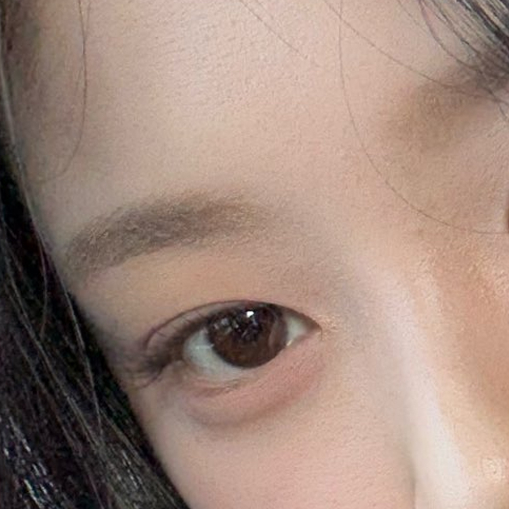 Recent activity shot of HyunJin (Loossemble)