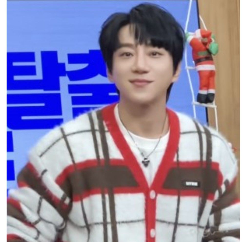 Latest photo of Hwang Chiyeol