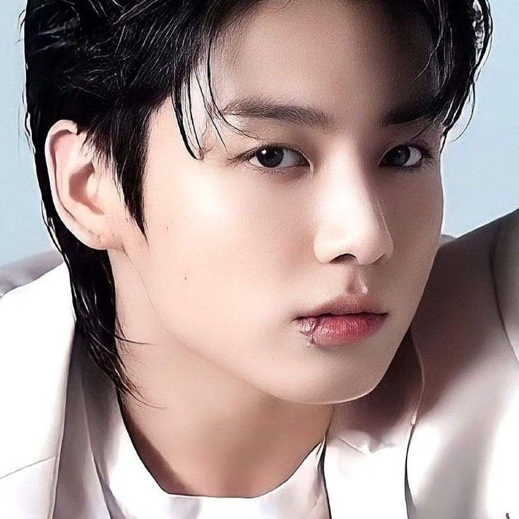 Latest photo of Jungkook (BTS)