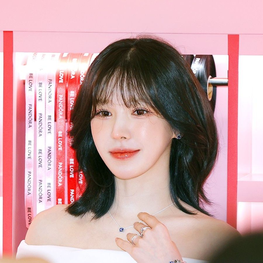 ウェンディ red velvet サイン Red Velvet Wendy Fandom Community │ No.1 KPOP App CHOEAEDOL