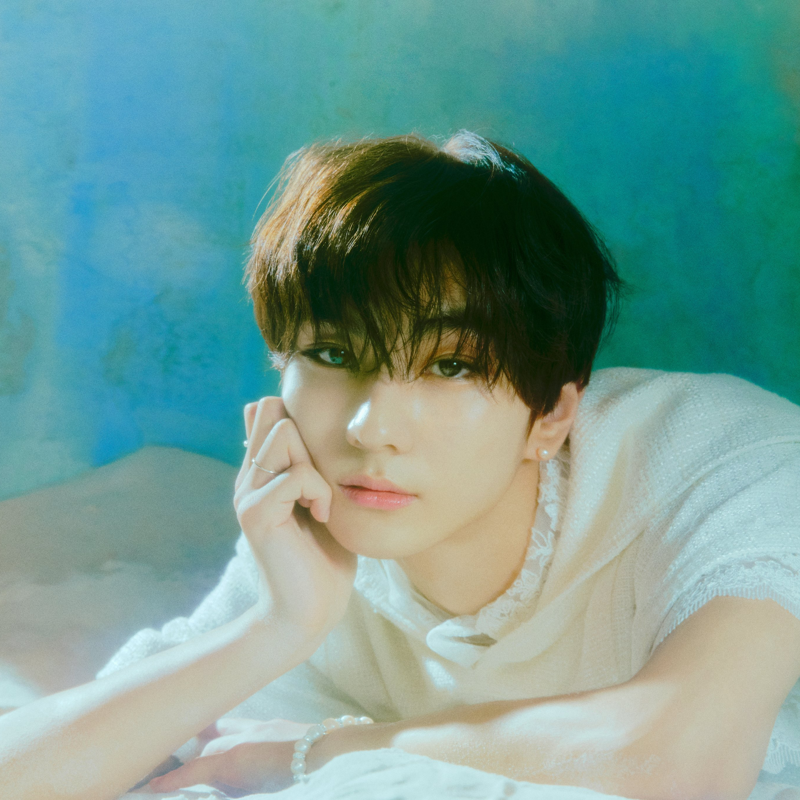 Latest photo of Jungwon (ENHYPEN)