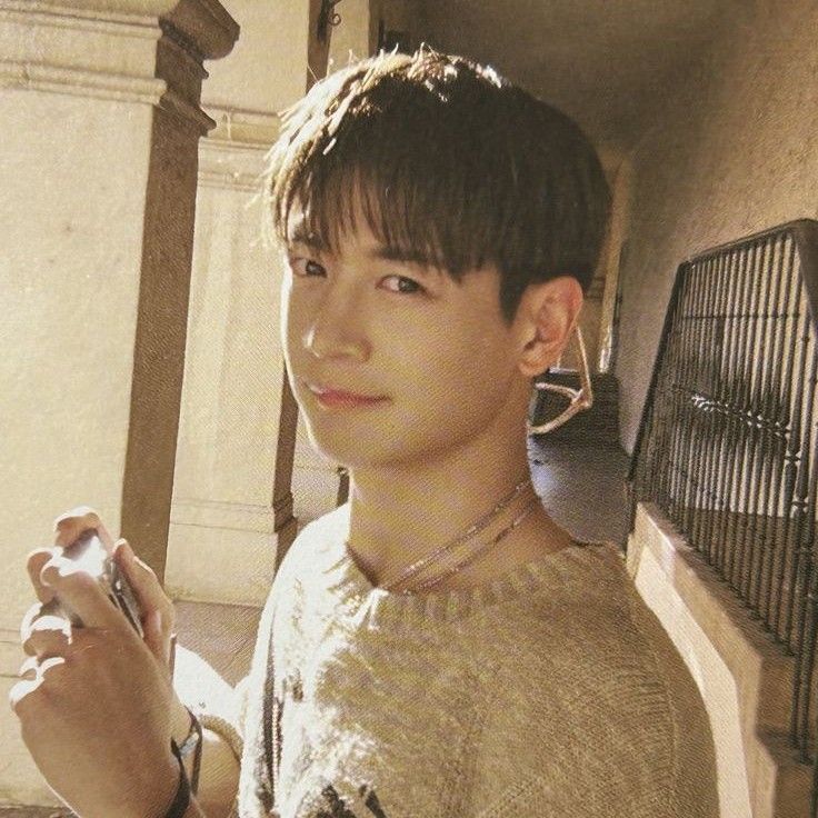 Recent activity shot of Minho (SHINee)