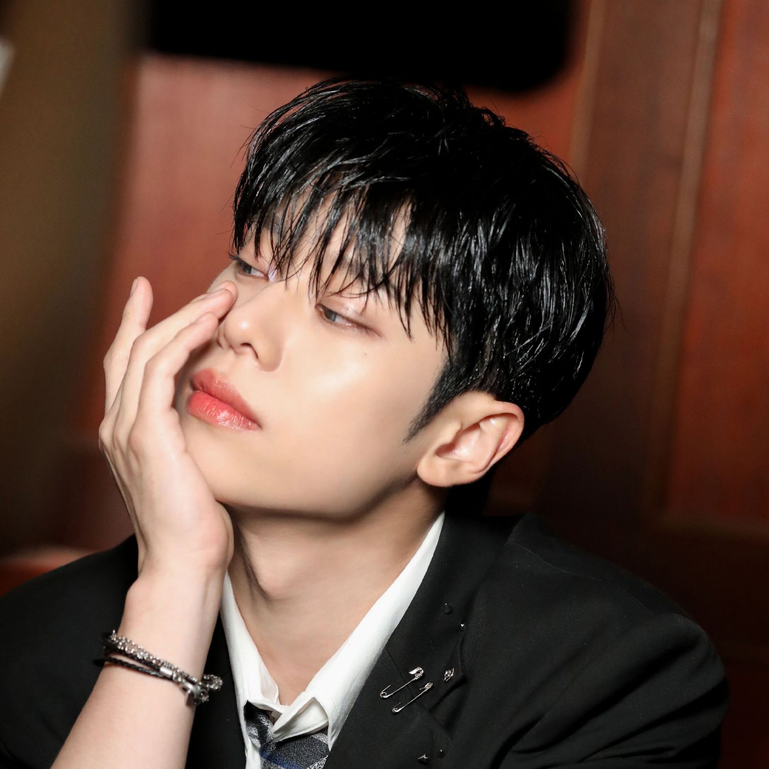 Latest photo of Kim Donghyun (AB6IX)