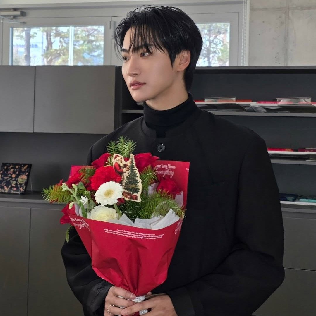 Recent activity shot of Seonghwa (ATEEZ)