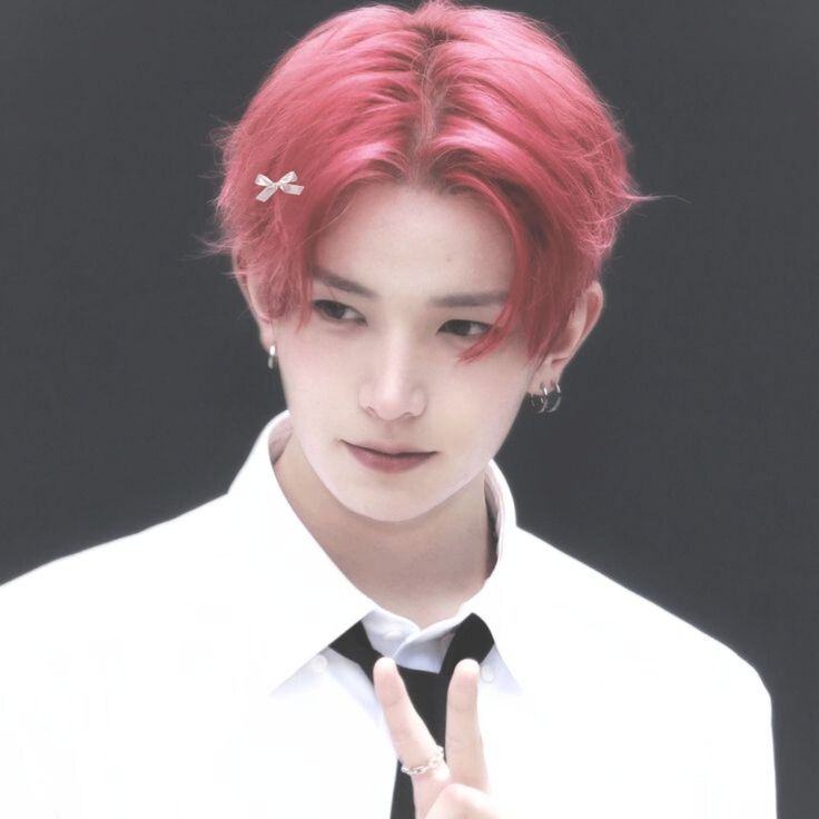 Foto aktivitas terbaru Heeseung (ENHYPEN)