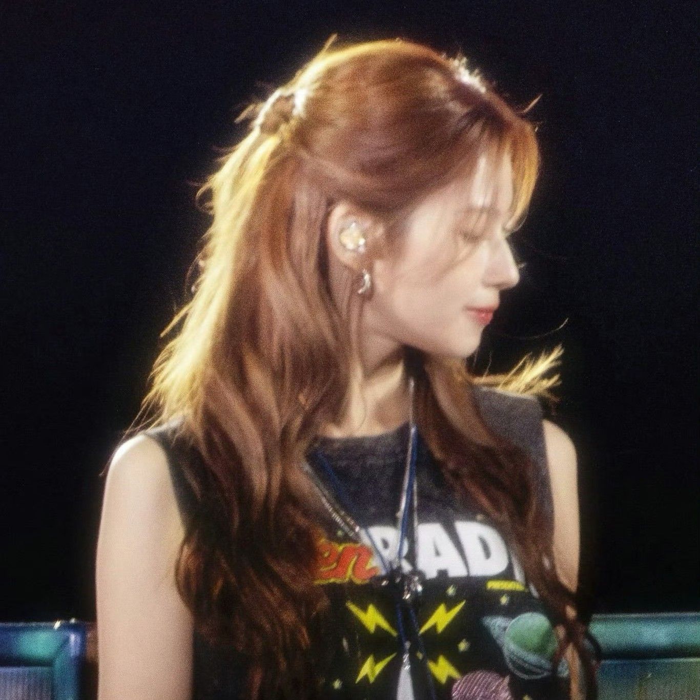 Latest photo of Sana (TWICE)