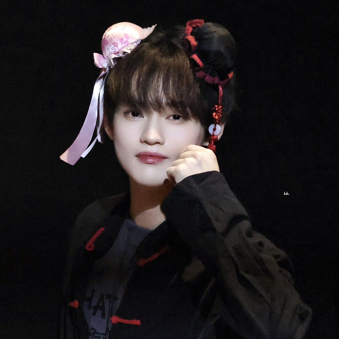 Behind-the-scenes cut of Chenle (NCT DREAM)