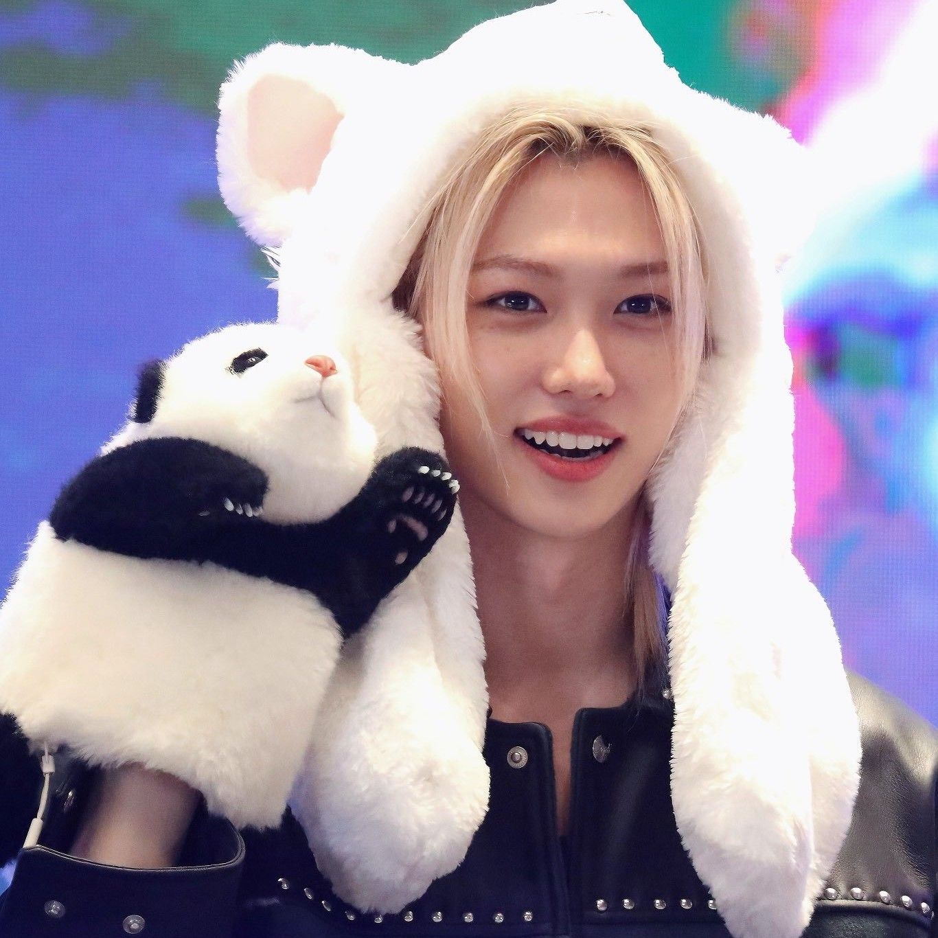 Recent activity shot of Felix (Stray Kids)