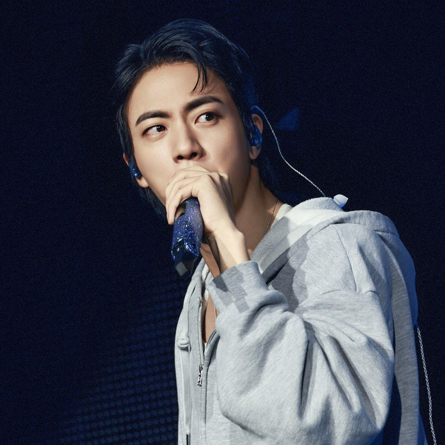ジン (BTS)の最新写真