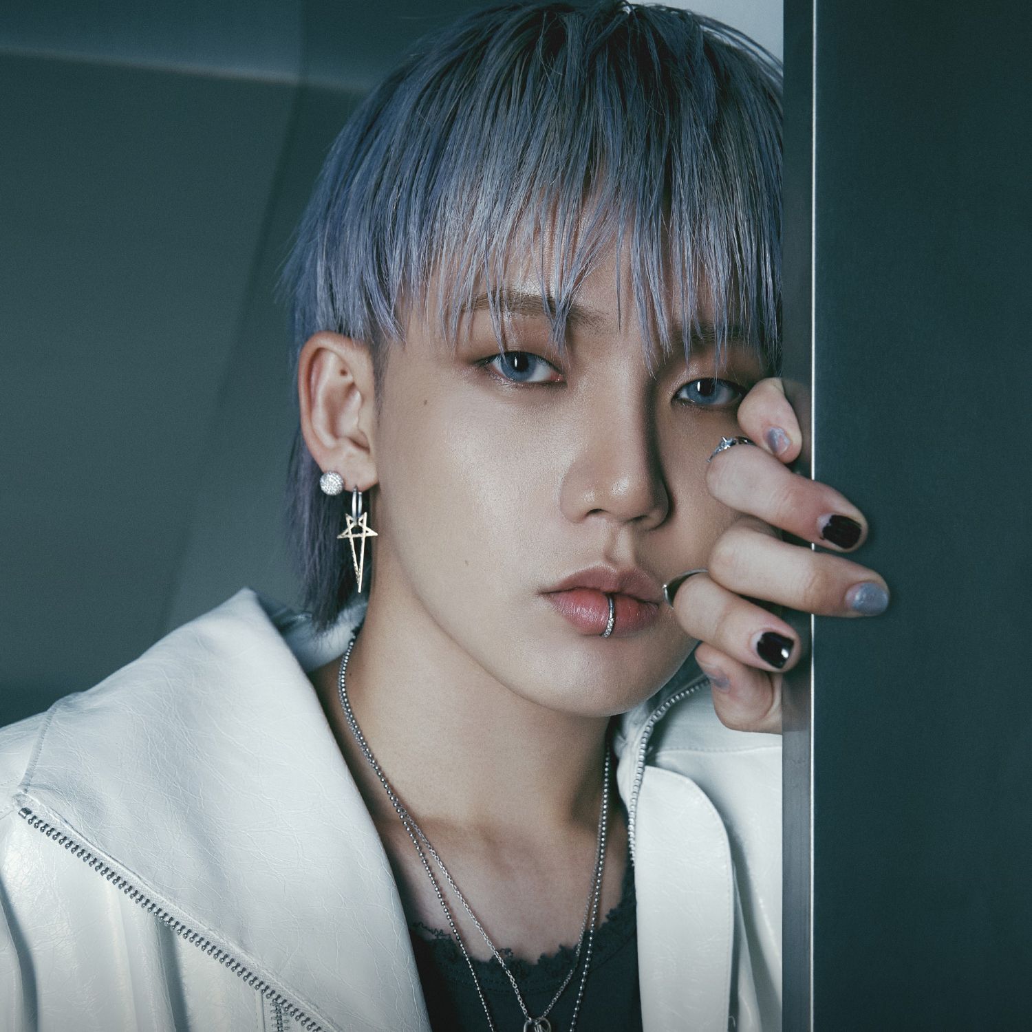 Behind-the-scenes cut of Choi Hyunsuk (TREASURE)