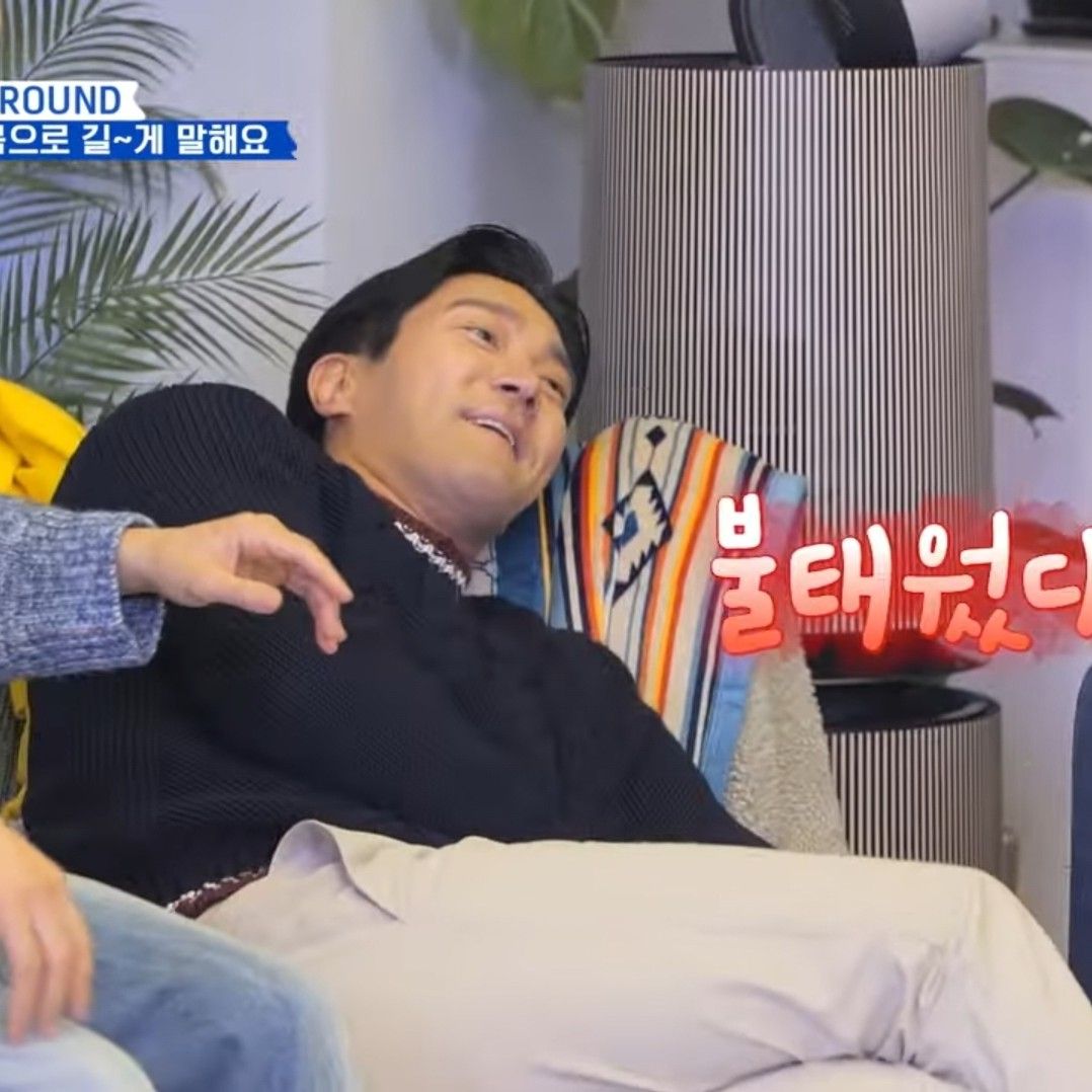 Behind-the-scenes cut of Siwon (Super Junior)