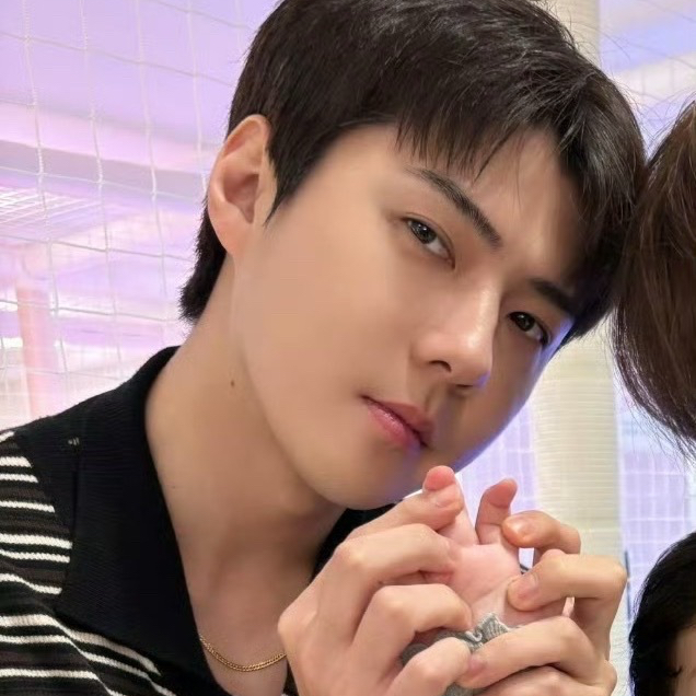 Foto terbaru Sehun (EXO)