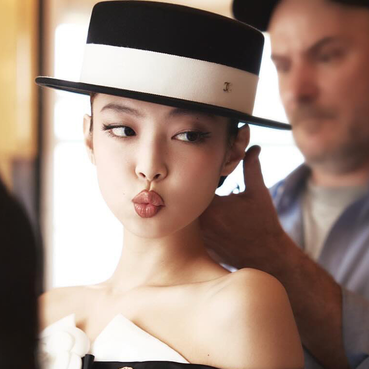 Recent activity shot of Jennie (BLACKPINK)