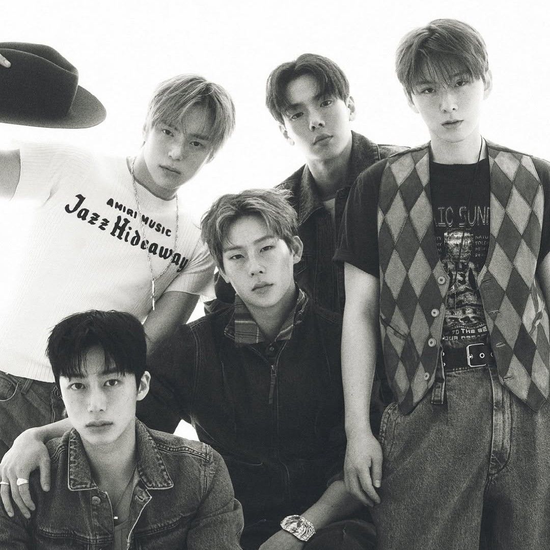 A moment captured by MONSTA X's fan