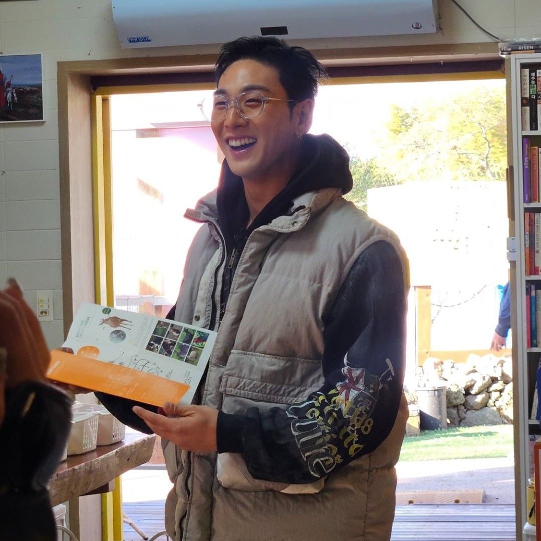 Foto aktivitas terbaru Baekho