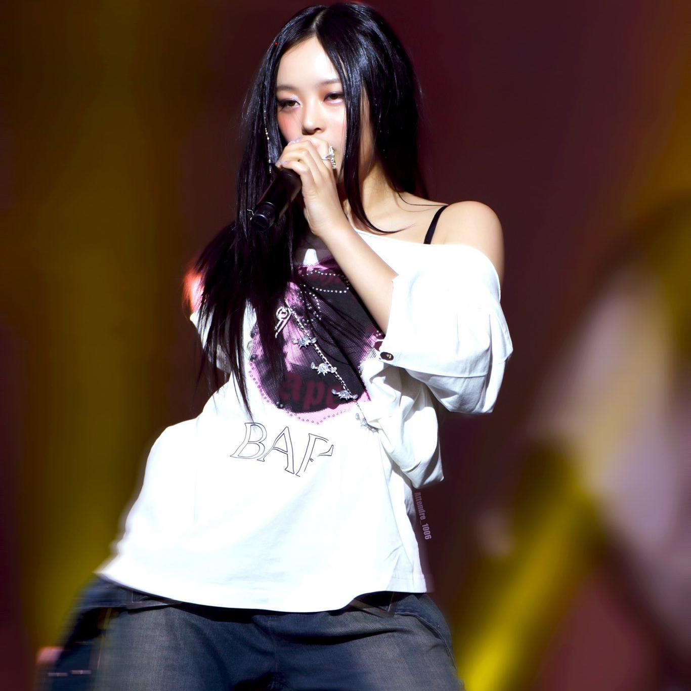 Behind-the-scenes cut of NewJeans