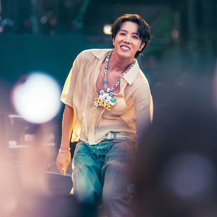 J-hope (防彈少年團)的最新照片