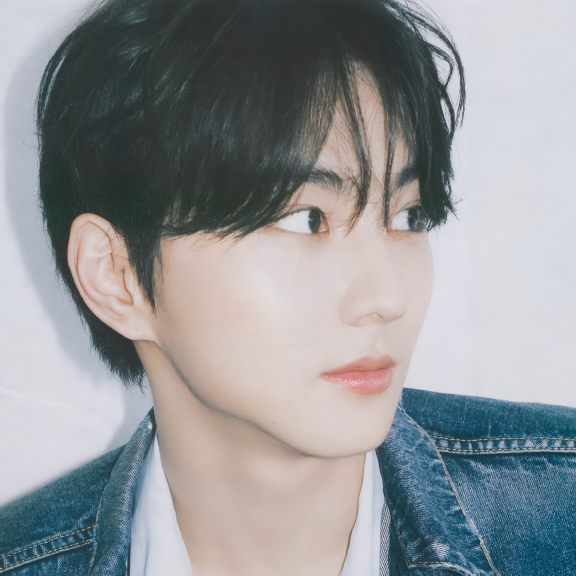 Latest photo of Jungwon (ENHYPEN)