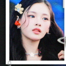 Latest photo of Yihyun (Baby DONT Cry)
