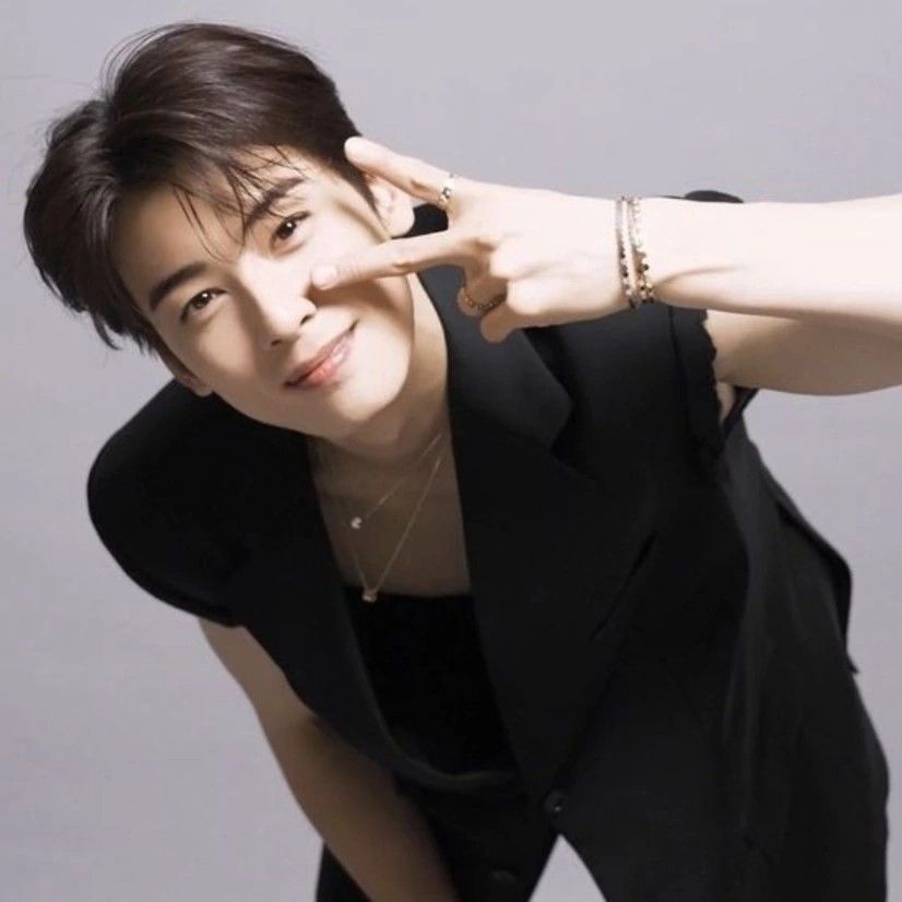 차은우 (아스트로)의 비하인드 컷