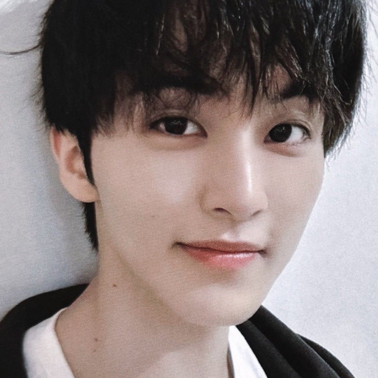 A moment captured by Mark (NCT 127, NCT DREAM)'s fan