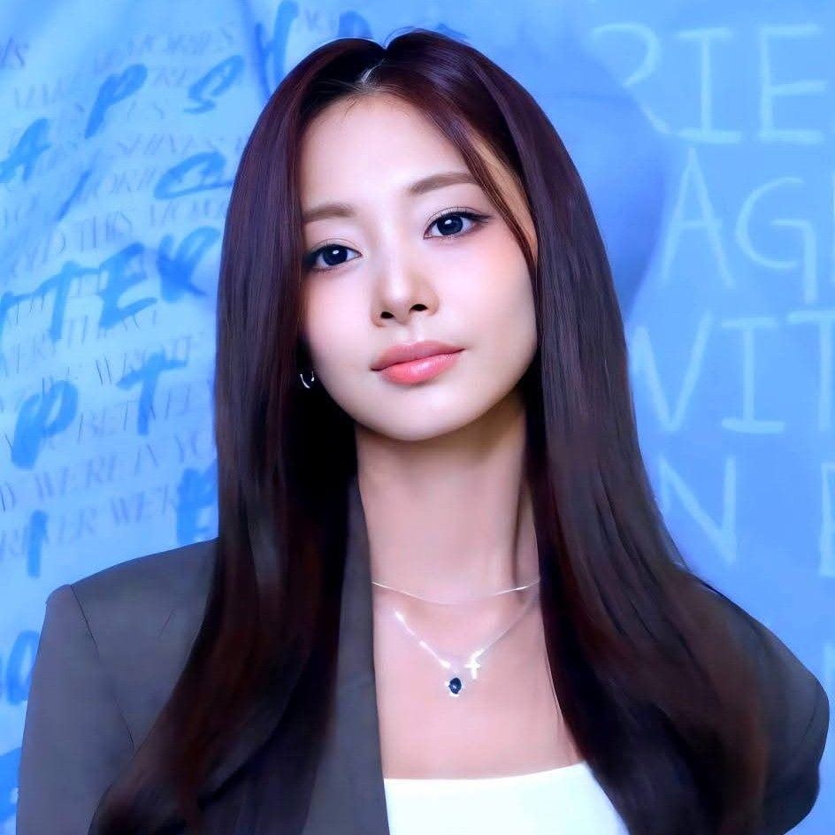 ツウィ (TWICE)の最近の活動写真