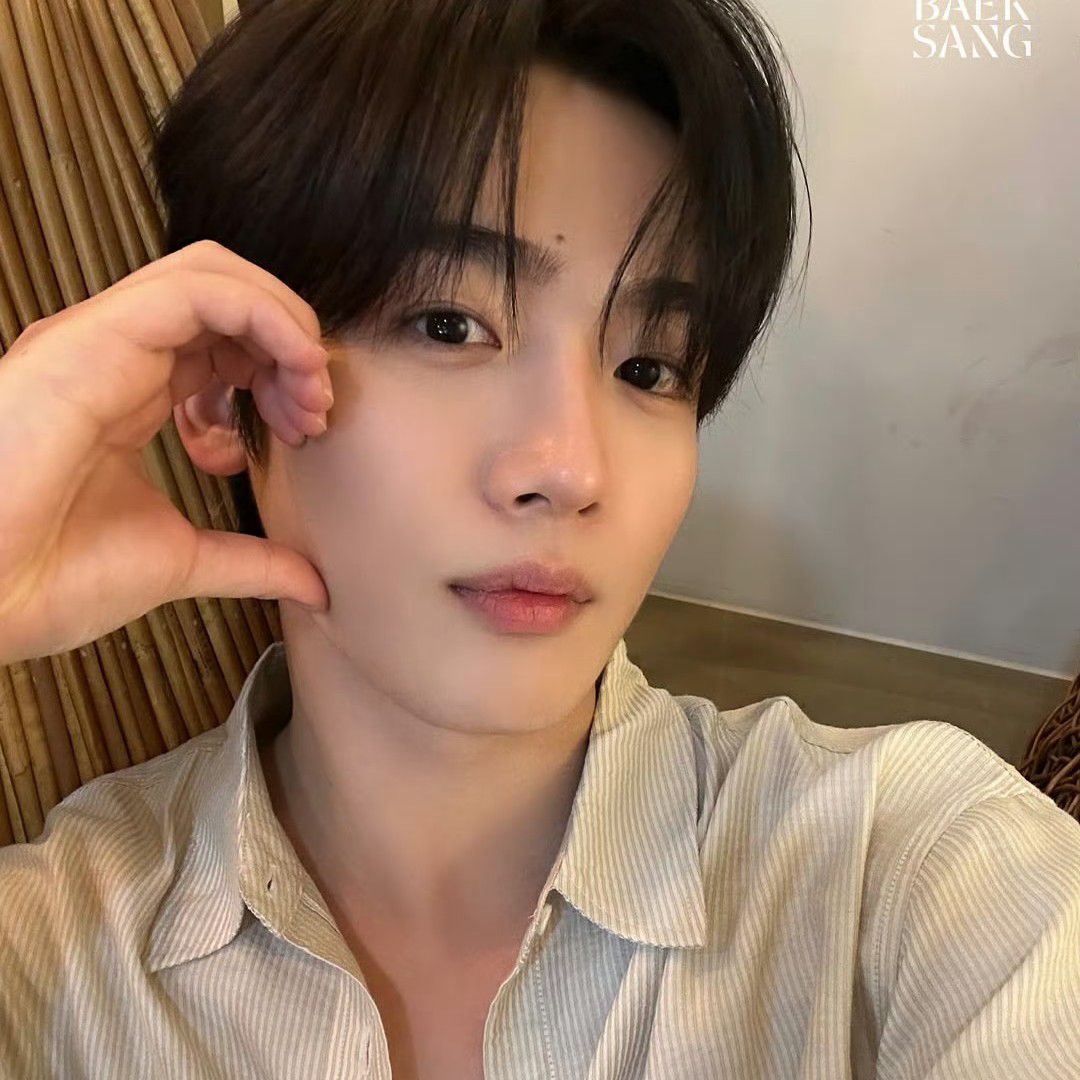 Latest photo of Kim Yohan (WEi)