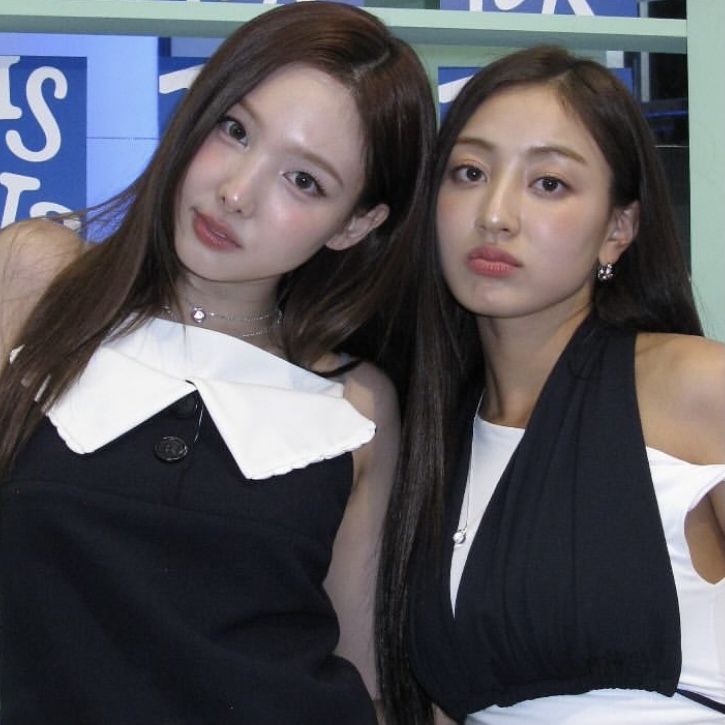 A moment captured by Jihyo (TWICE)'s fan