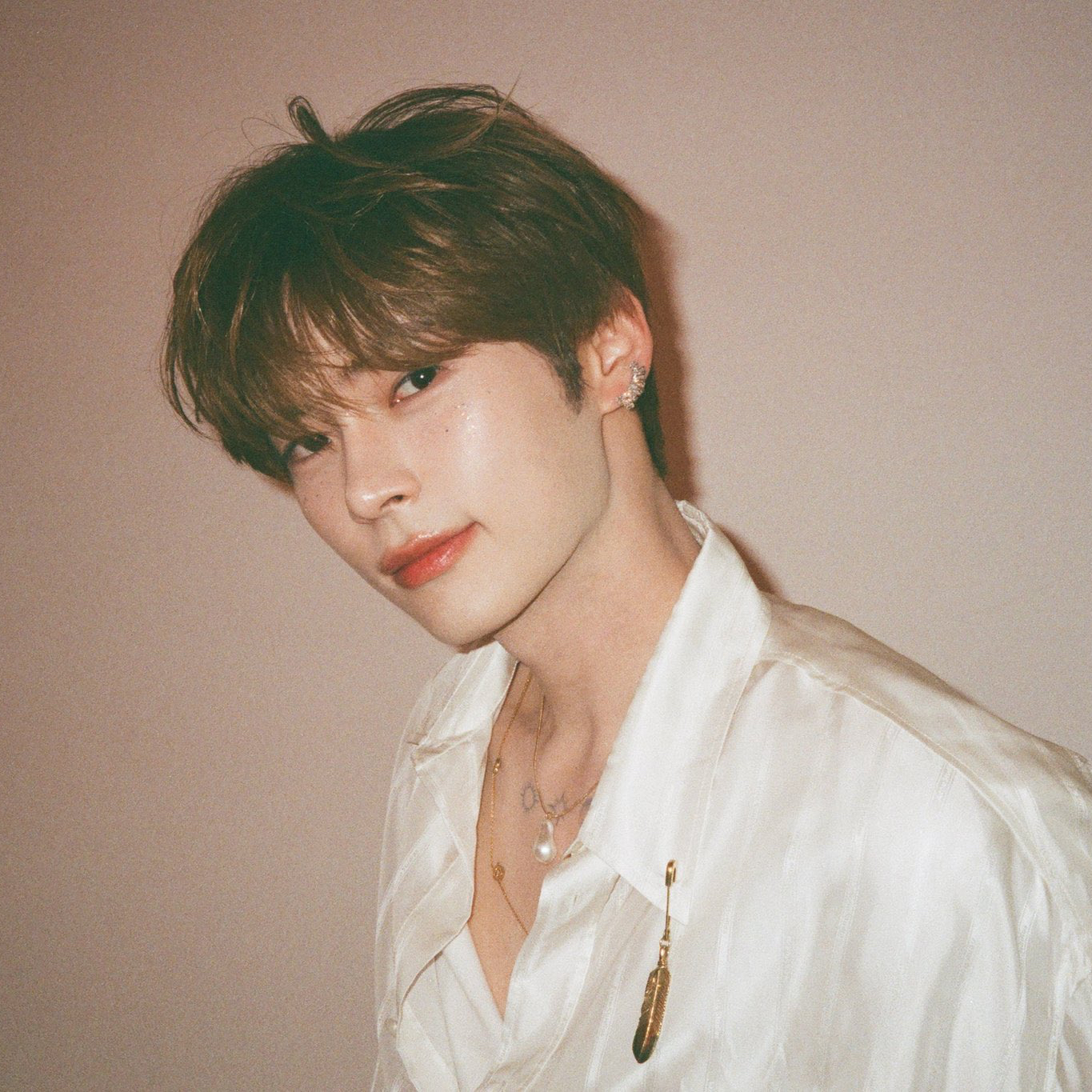 Latest photo of Sung Hanbin (ZEROBASEONE)