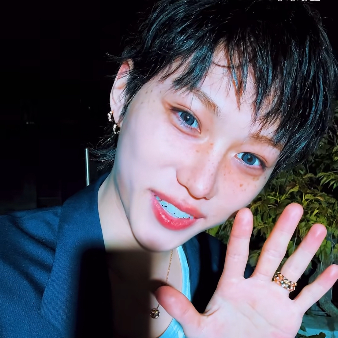 Latest photo of Felix (Stray Kids)