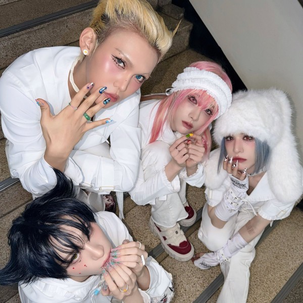 Signature photo of XLOV capturing their charm