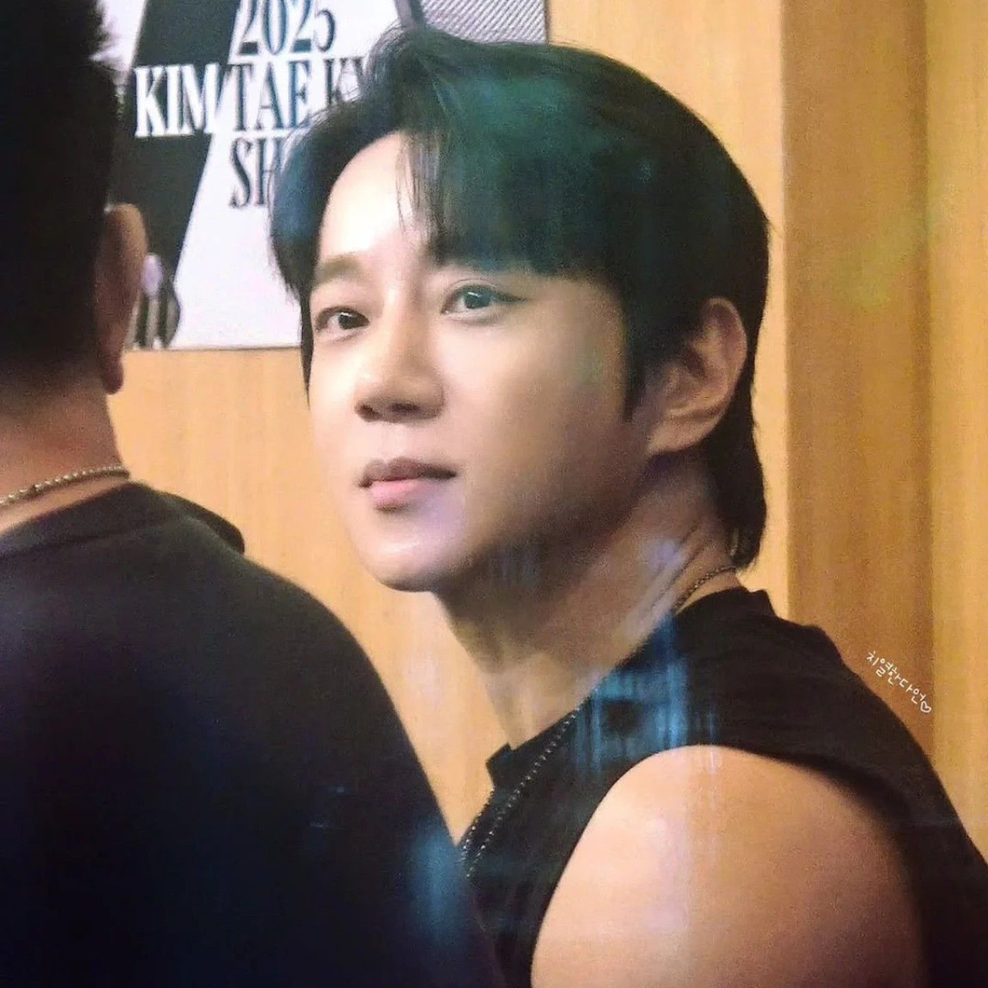 A moment captured by Hwang Chiyeol's fan