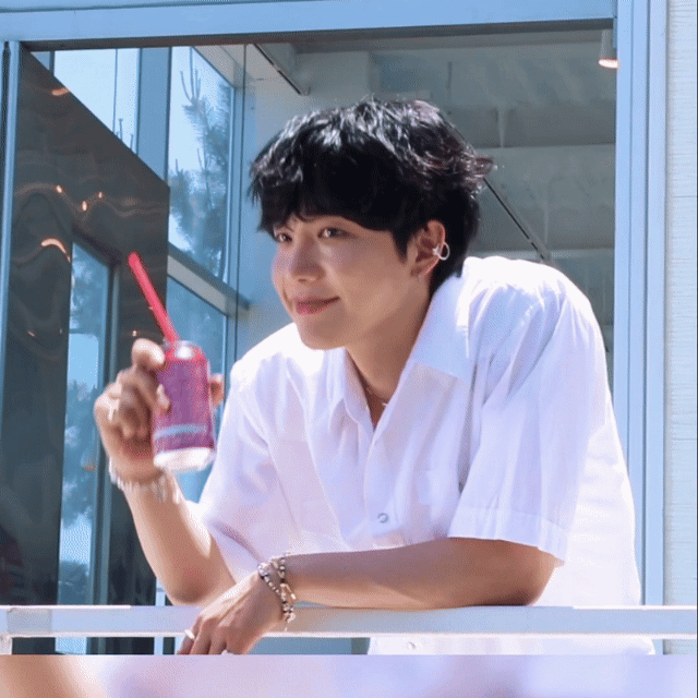Foto aktivitas terbaru Lim Youngmin