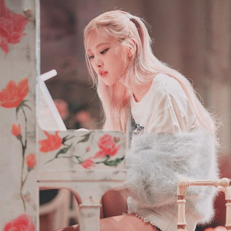 Behind-the-scenes cut of ROSÉ (BLACKPINK)