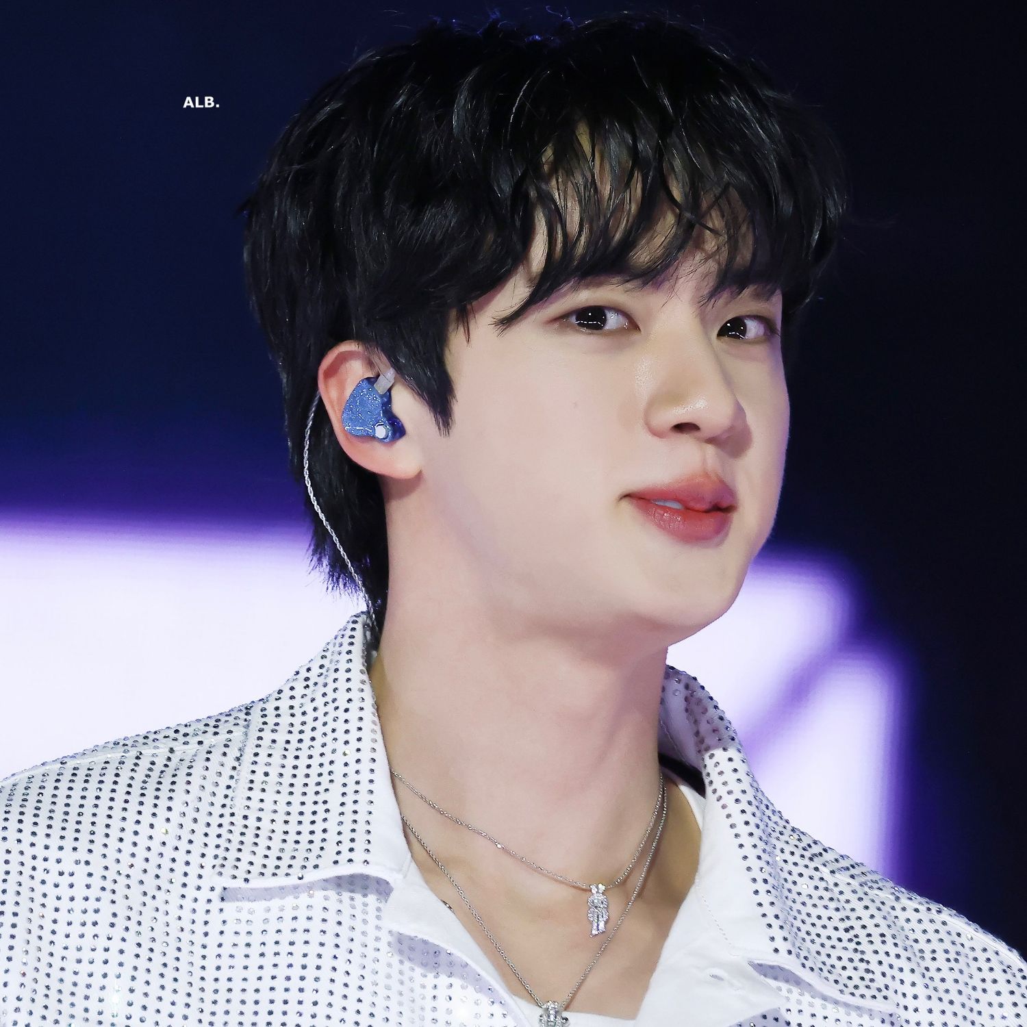 진 (방탄소년단)의 비하인드 컷