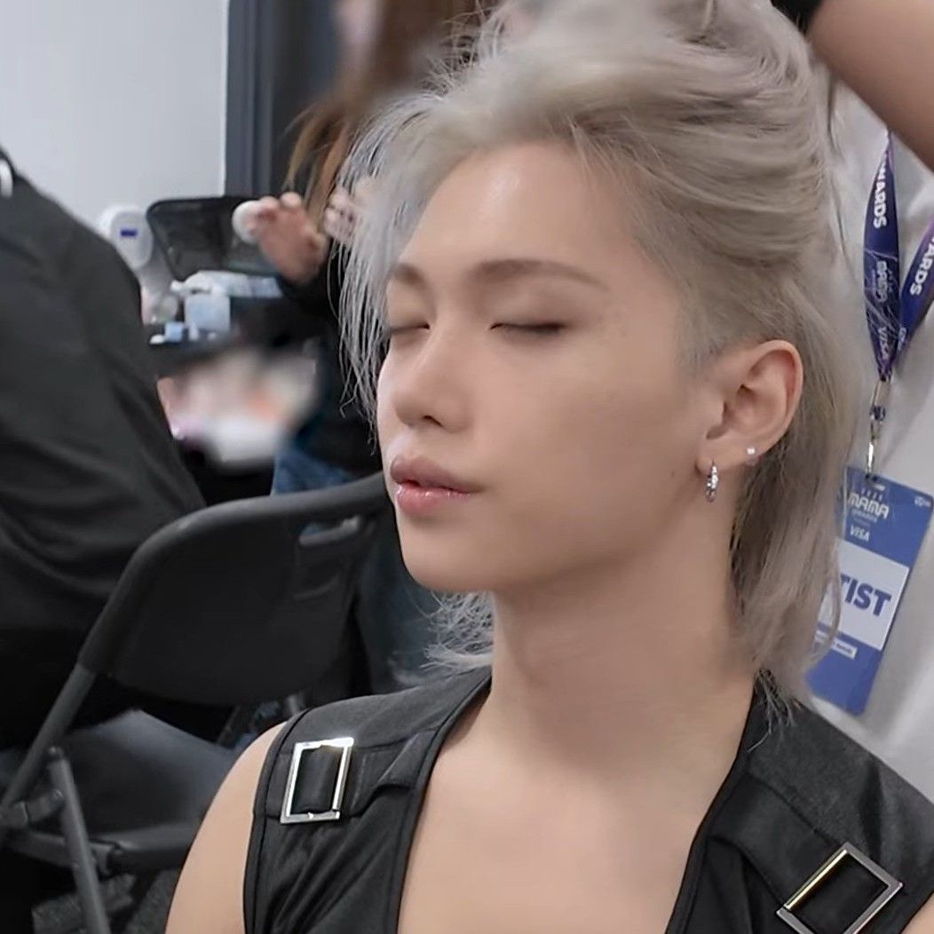 A moment captured by Felix (Stray Kids)'s fan