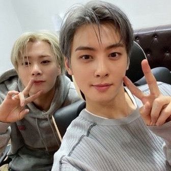 Foto aktivitas terbaru ASTRO