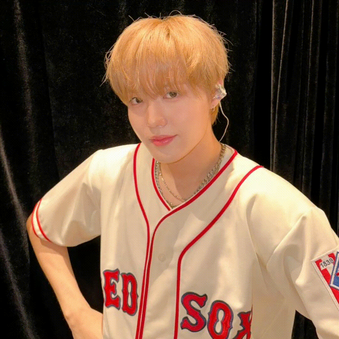 Latest photo of Doyoung (TREASURE)
