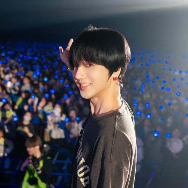 Momen yang diabadikan oleh penggemar Yesung (Super Junior)