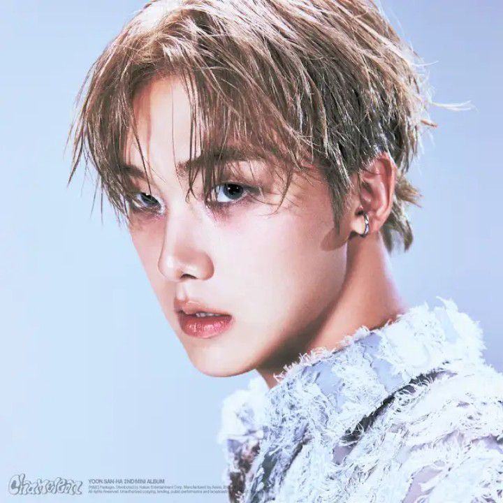 윤산하 (아스트로)의 최신 사진