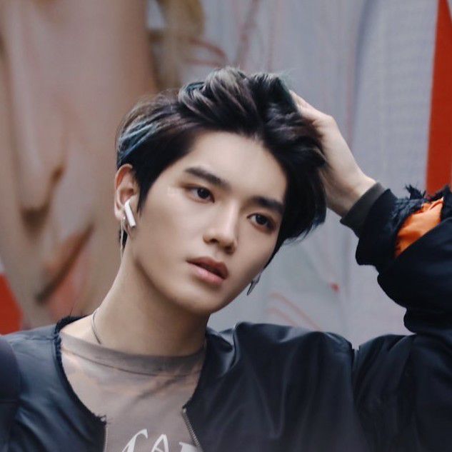 A moment captured by Taeyong (NCT 127)'s fan
