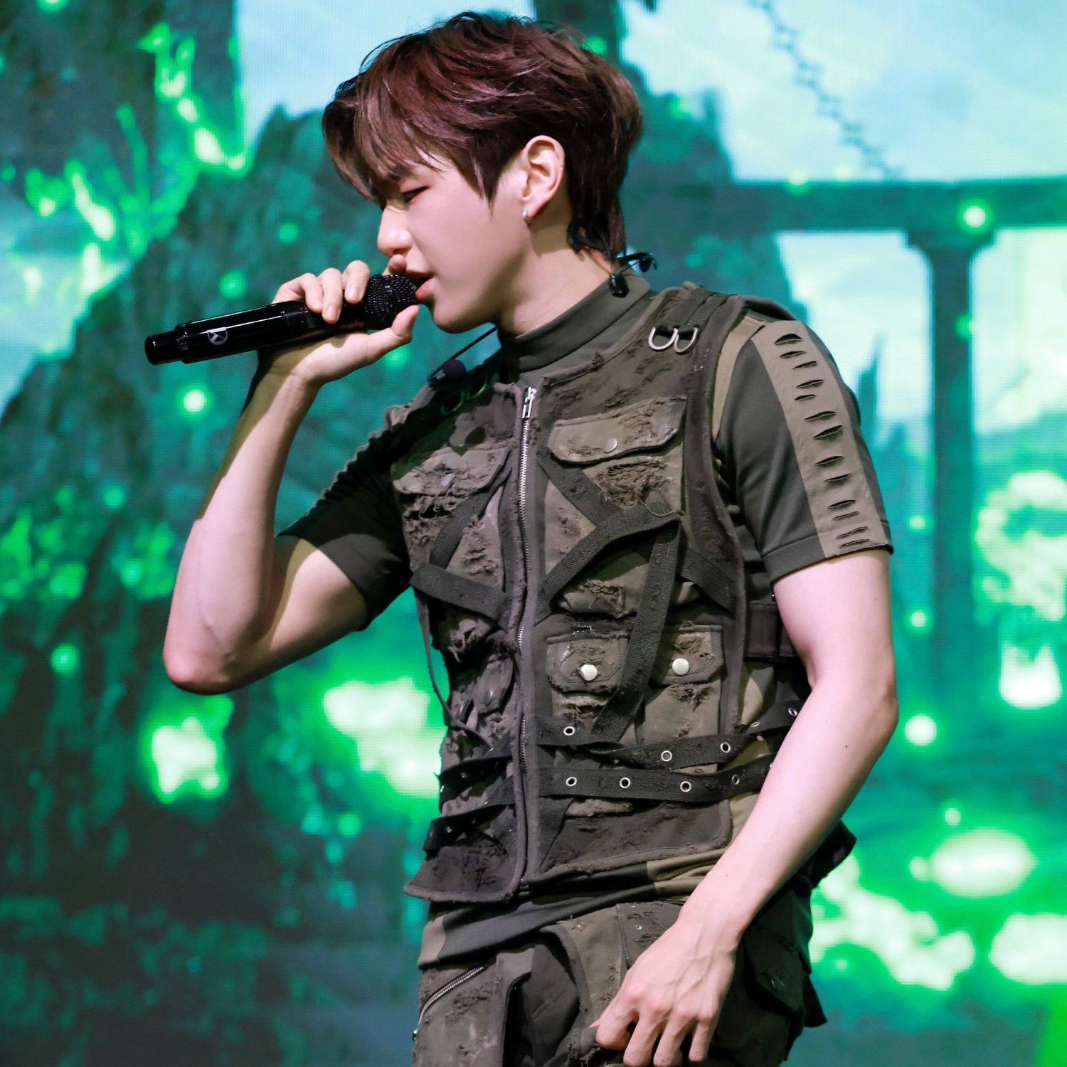 강다니엘 최근 활동샷