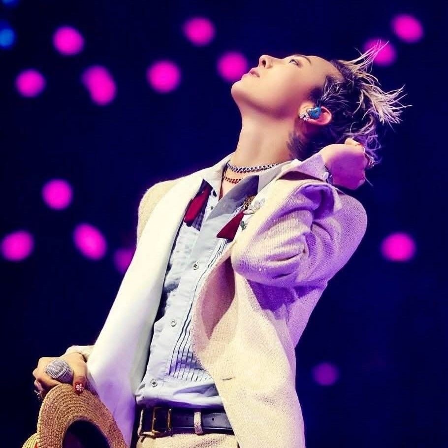 G-DRAGON (빅뱅)의 비하인드 컷