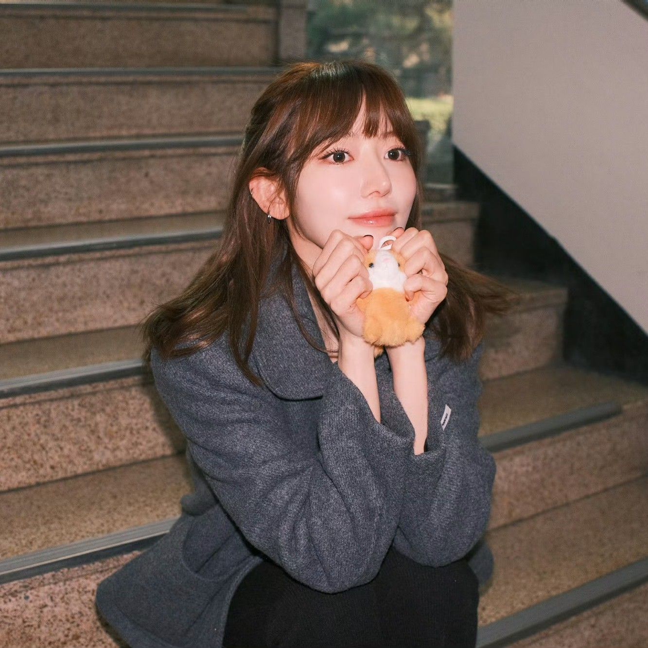 Behind-the-scenes cut of Sakura (LE SSERAFIM)
