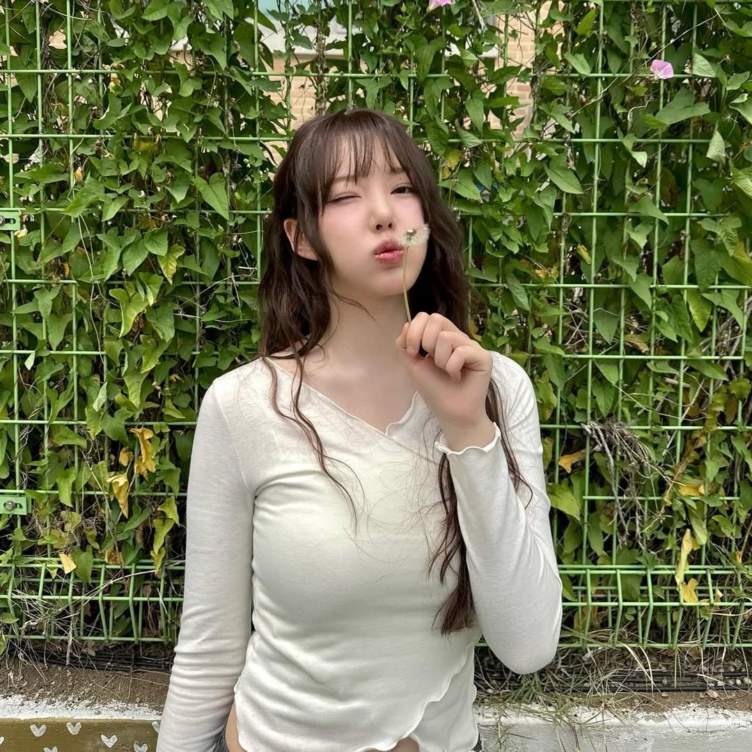 Behind-the-scenes cut of Yerin (GFRIEND)