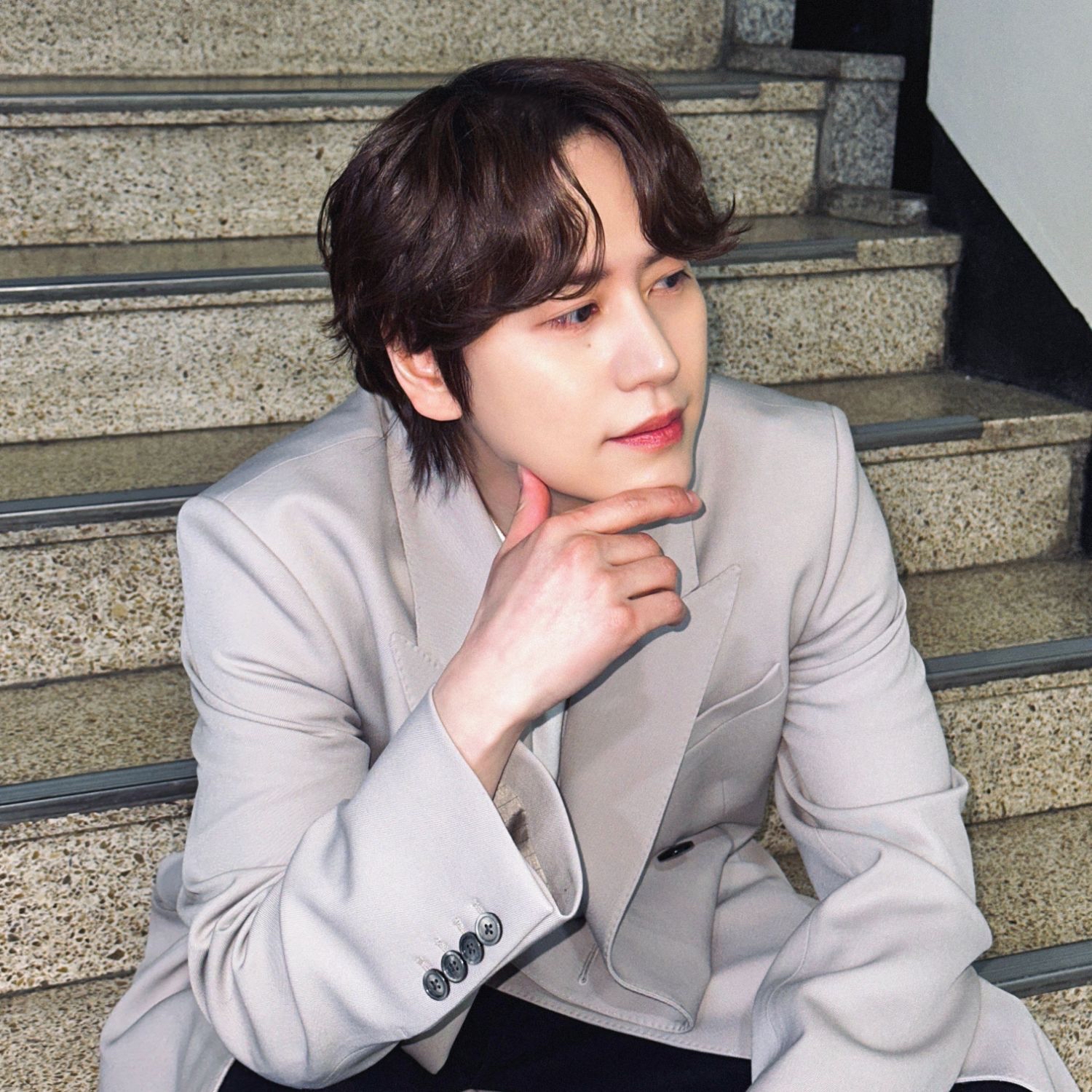 Behind-the-scenes cut of Kyuhyun (Super Junior)