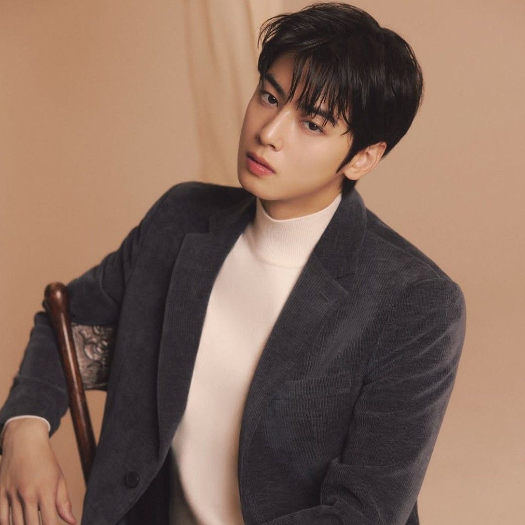 Latest photo of Eunwoo (ASTRO)